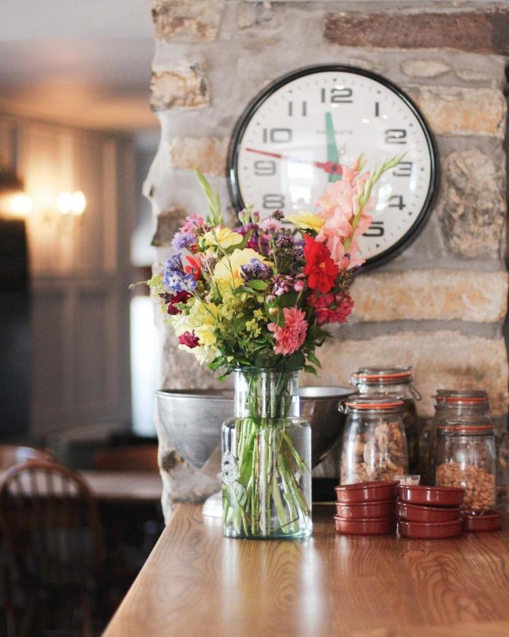The Five Dials Inn Ilminster Exterior photo
